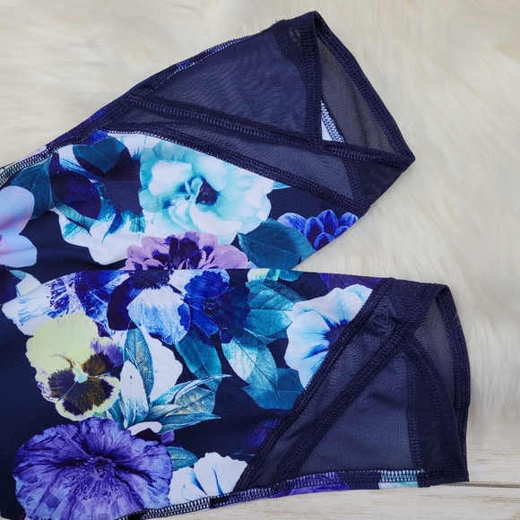 Old Navy Active Go Dry Cropped Compression Leggings Blue Floral Print Women's XS - Picture 6 of 9